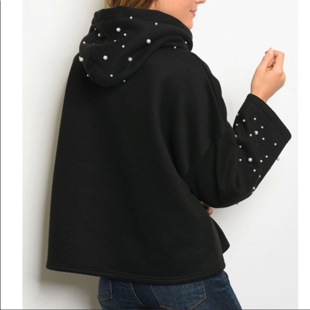 🚧SALE-Black Bell-Sleeve SweatShirt w PEARL detail - Picture 3 of 3